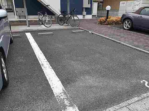 画像14:駐車場です