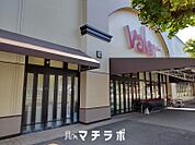 バロー車道店 558m