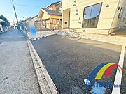 駐車スペースしっかり完備