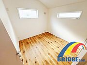 寝室や子供部屋にもご利用いただける洋室