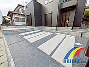 駐車スペースしっかり完備 