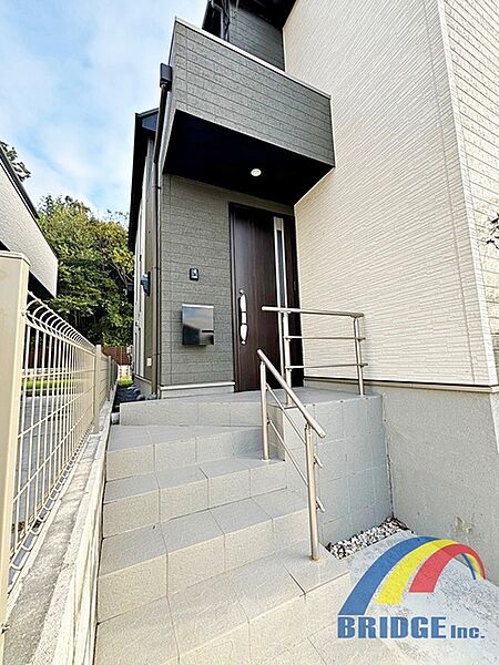 玄関を拡大表示