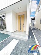 玄関アプローチ