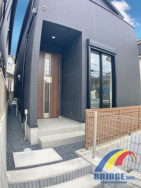 玄関を拡大表示