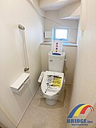 1階・2階ウォシュレット機能付き