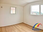 寝室や子供部屋にもご利用いただける洋室