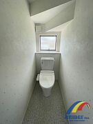 1階・2階ウォシュレット機能付き