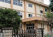 横戸小学校（500m）