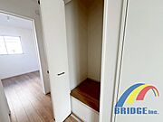 2階ホール収納