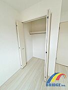 収納豊富で毎日のお洋服選びも楽しくなりそうですね 同社同等仕様施工例