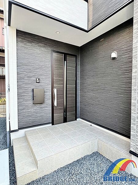 玄関を拡大表示
