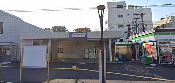 周辺を拡大表示
