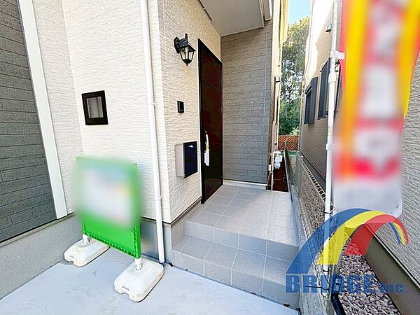 玄関を拡大表示