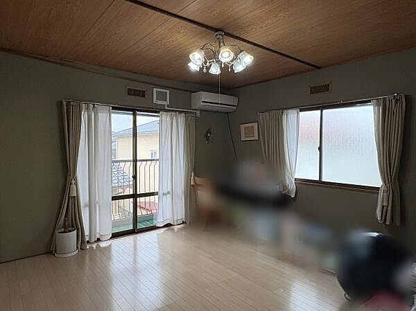 洋室を拡大表示