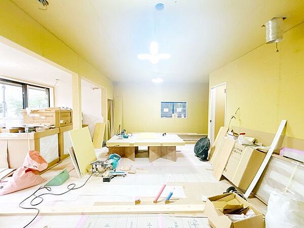 リビング/ダイニングを拡大表示