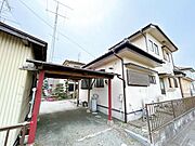 【リフォーム中】外壁は塗装し、屋根は高圧洗浄と点検を行います。駐車は3台分になります。お車複数台所有の方におすすめです。