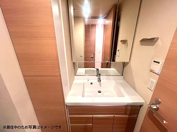 豊富な収納付き...