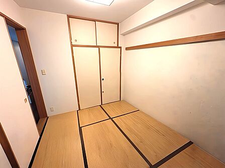5畳の和室はリビング直結です!