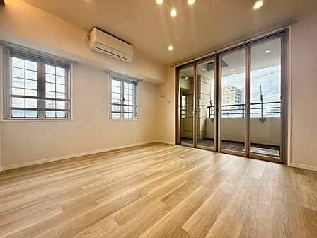 南西向き角部屋で陽当たり良好です!