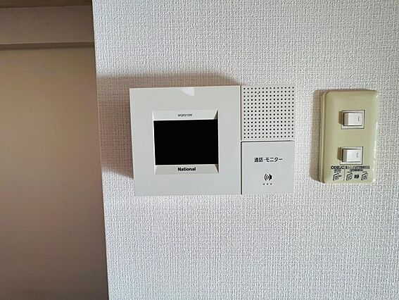 カラーTVモニ...