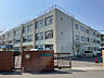 周辺：【阪南市立下荘小学校まで徒歩18分(約1440m)】毎日の通学時間は、友達とのコミュニケーションを育む大切なひと時。楽しくお喋りをしていると、あっという間に到着しそうです。