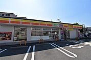 デイリーヤマザキ 寝屋川八坂町店（327m）