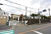 寝屋川市立宇谷小学校（1421m）