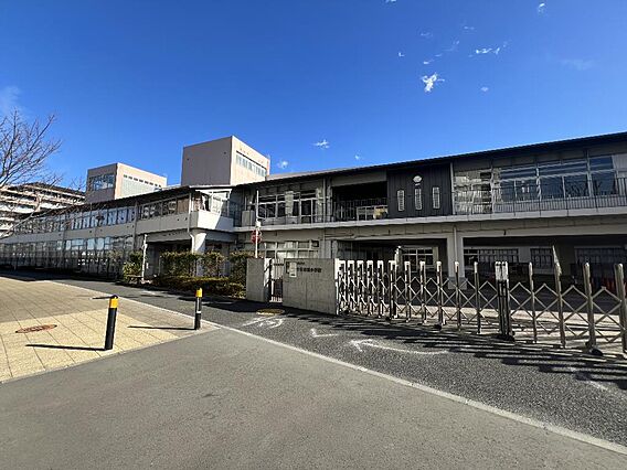 横浜市立十日市...