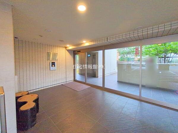 エントランスを拡大表示