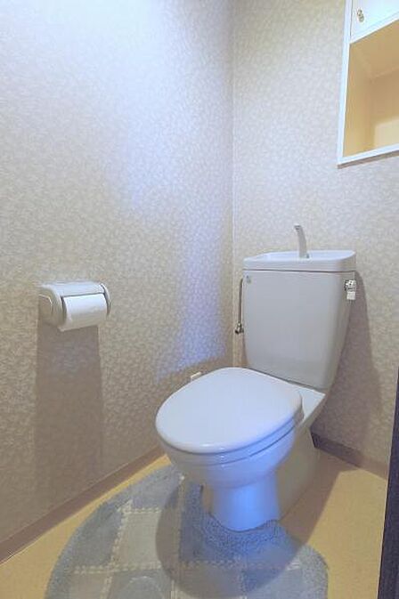 ほっと安らげるトイレ空間です。