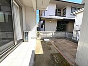 お庭スペースは、ガーデニングやお子様との外遊びなど多彩な用途でお楽しみいただけます。