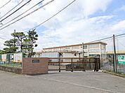 茅ヶ崎市立松林中学校まで約550m（徒歩7分）