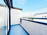 お洗濯ものを気持ち良く太陽の光で干せるのが嬉しいですね。