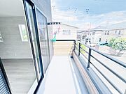 お洗濯ものを気持ち良く太陽の光で干せるのが嬉しいですね。