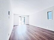 家族団らんの場所としてゆったりと居心地の良いリビングです。