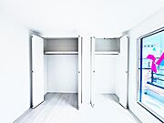 いつでもお部屋をスッキリお使い頂ける収納スペースを設置。