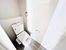 トイレ：ほっと安らげるトイレ空間です。