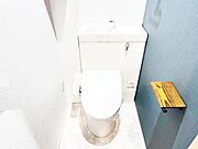ほっと安らげるトイレ空間です。