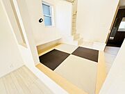 和室スペースです。畳のお部屋は寛げる空間ですね。