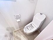 ほっと安らげるトイレ空間です。