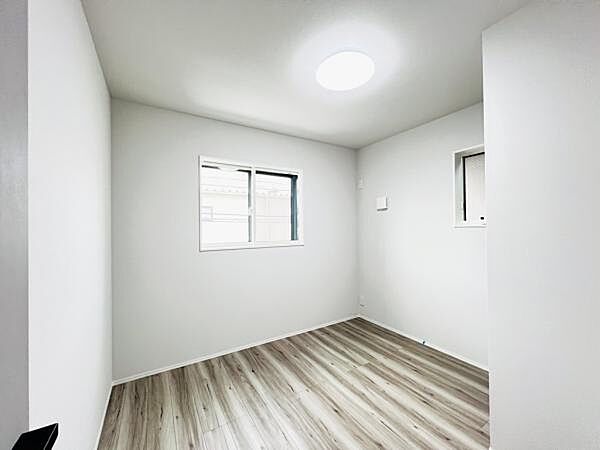 洋室を拡大表示