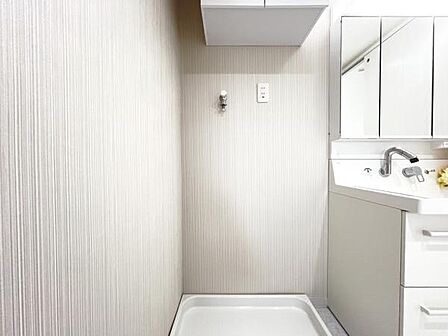 お天気を気にせずお洗濯ができ、室内干し可能です。