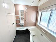 お風呂でほっとひといき。1日の疲れを癒しましょう。