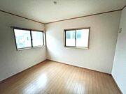 子供部屋にもちょうど良い大きさのお部屋です。