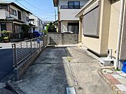 駐車場ももちろん完備しておりますのでお車所有の方にも心強いです。