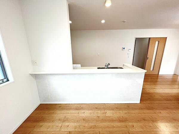 キッチンを拡大表示