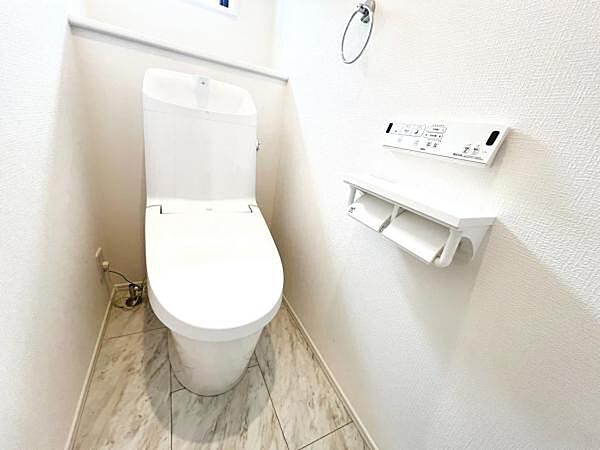 トイレを拡大表示