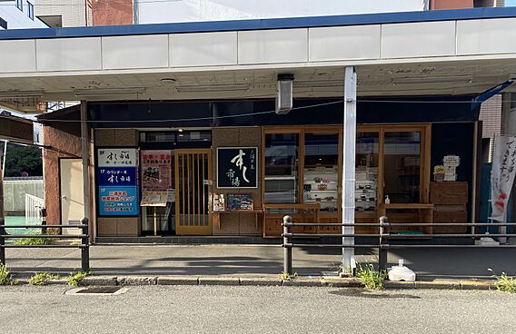 すし市場　徒歩...