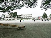 相模原市立弥栄小学校まで約750m（徒歩10分）