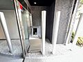 オートロックで...